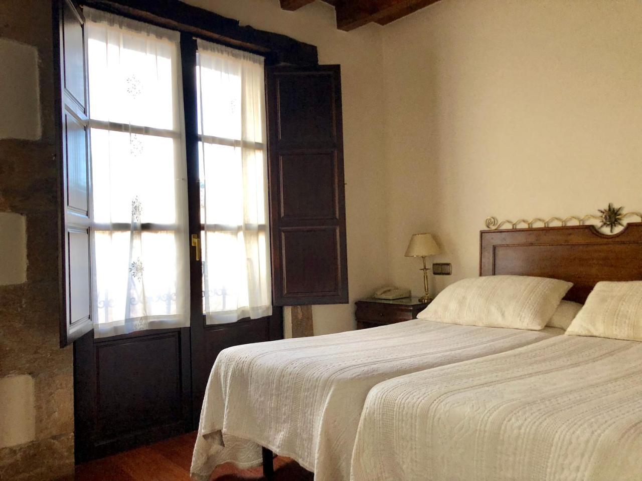 Hotel Rey Chindasvinto Covarrubias Ngoại thất bức ảnh