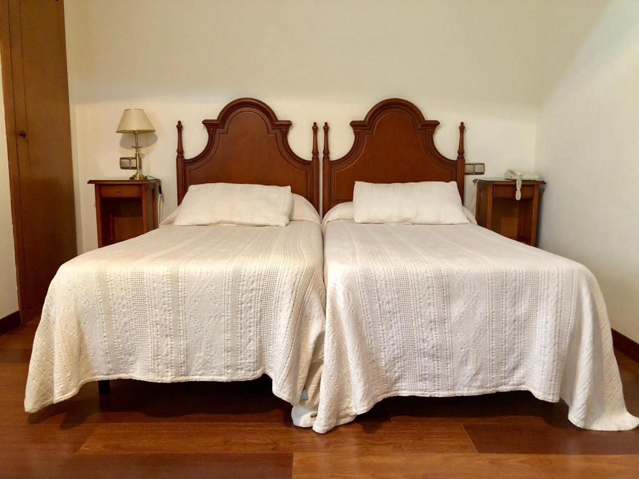 Hotel Rey Chindasvinto Covarrubias Ngoại thất bức ảnh
